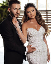 Elegant Floor Length Sweetheart Sleeveless Mermaid Lace Wedding Dress with Beads